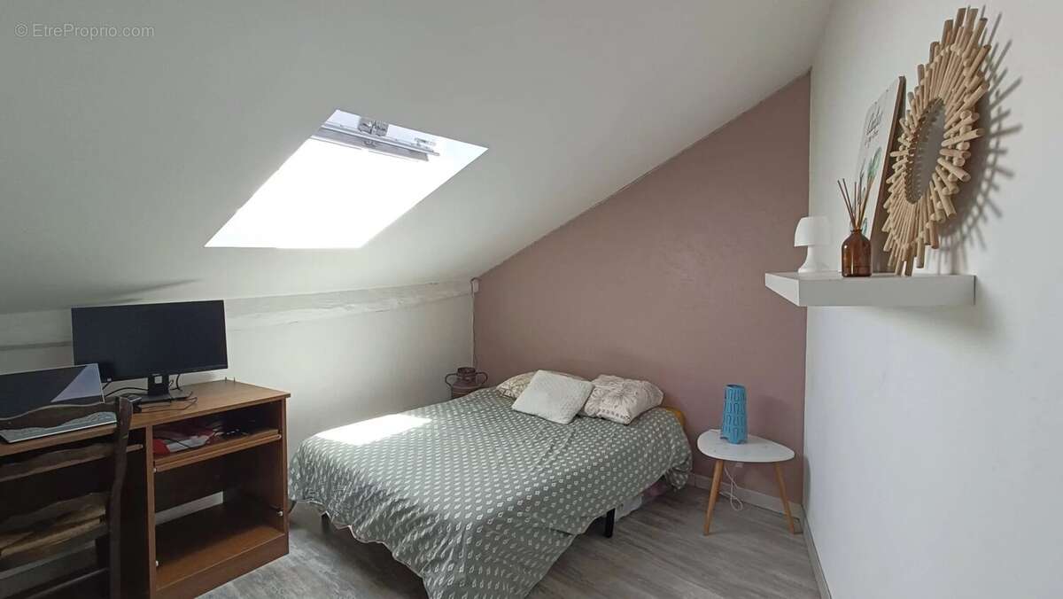 Maison à NEUVILLE-DE-POITOU