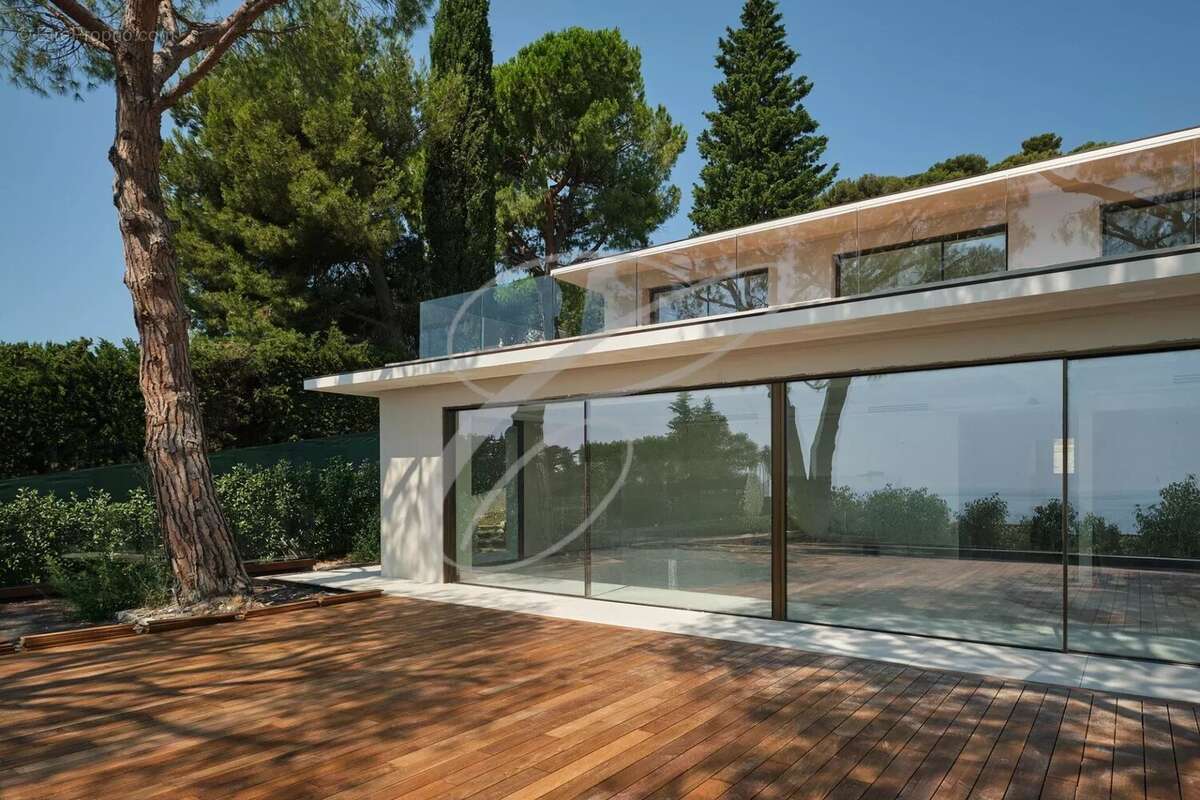 Roquebrune cap martin - luxueuse villa neuve - photo 2