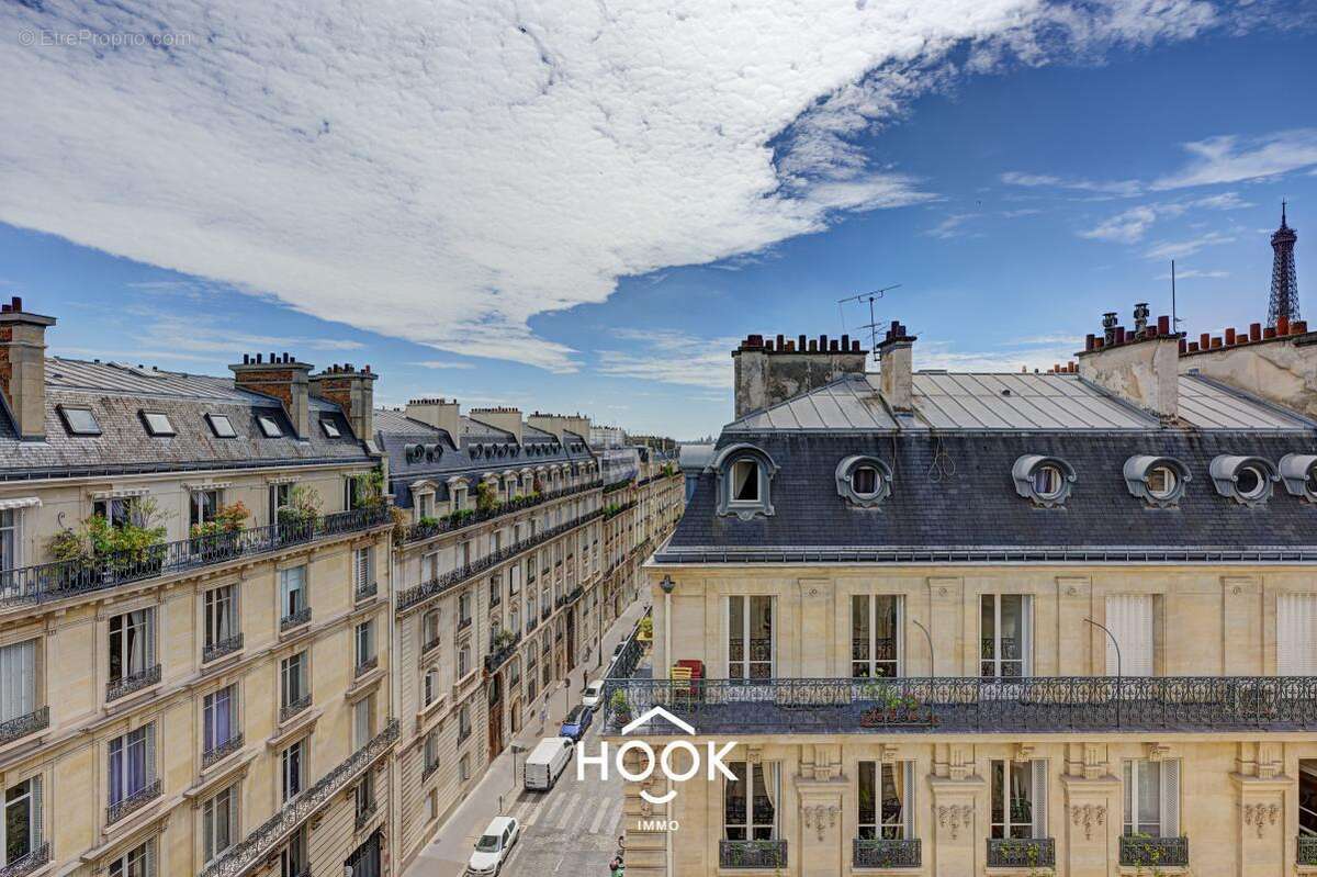 Appartement à PARIS-16E