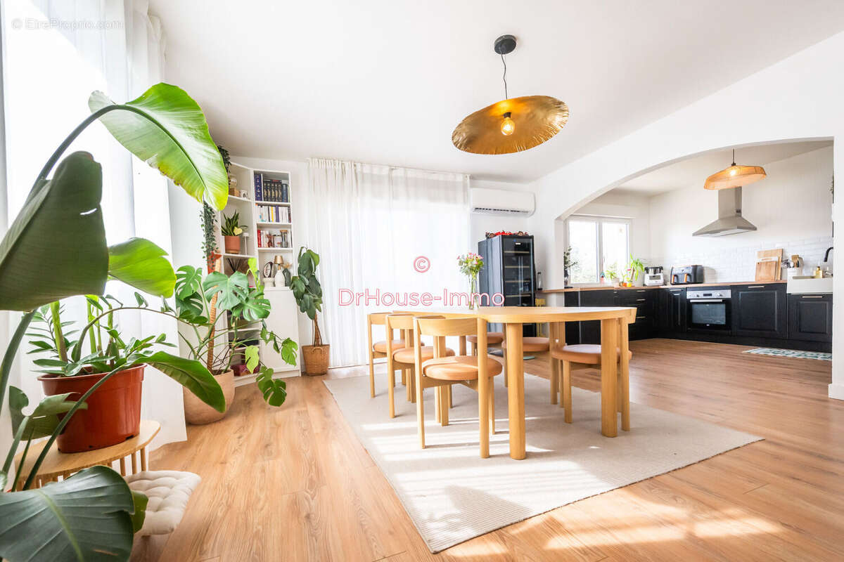 Appartement à BRUGUIERES