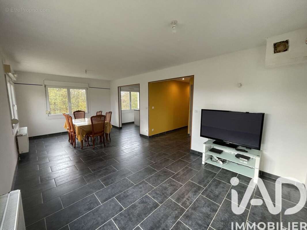 Photo 9 - Maison à DOMMARTIN-LETTREE