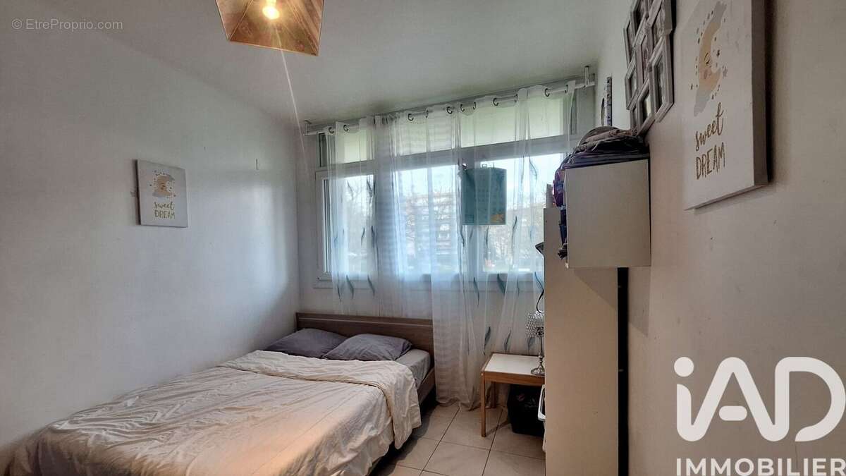 Photo 7 - Appartement à RIS-ORANGIS