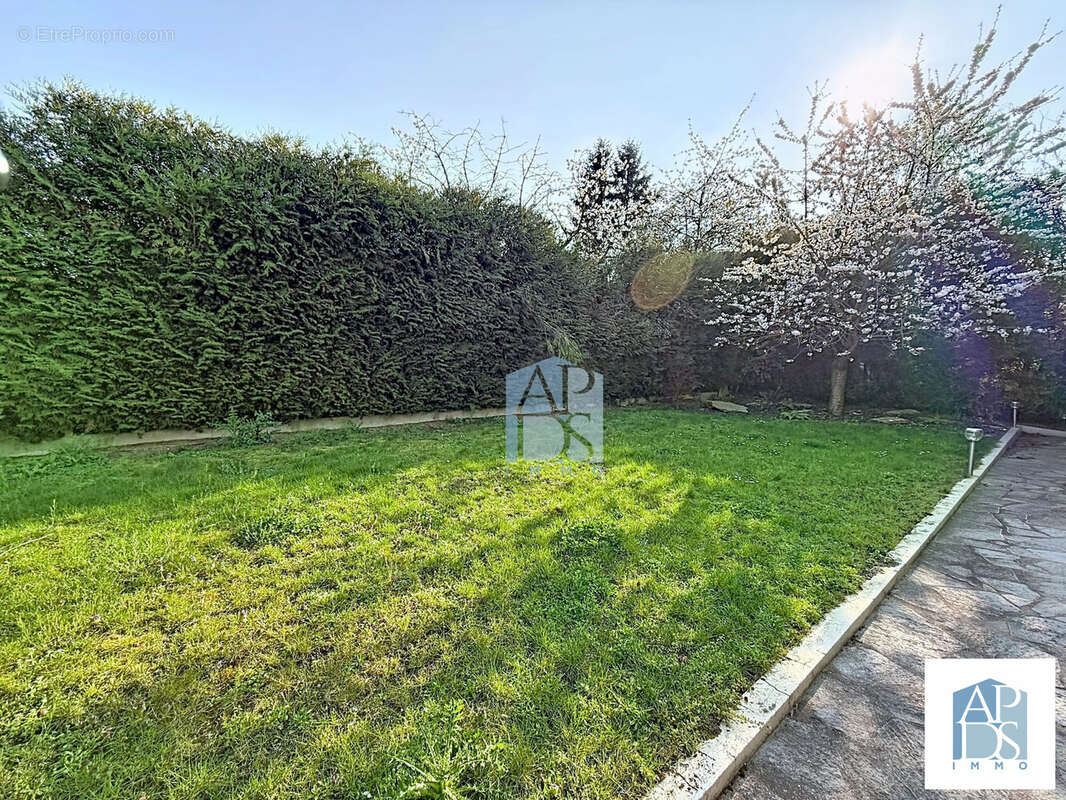 Maison à NOISY-LE-GRAND