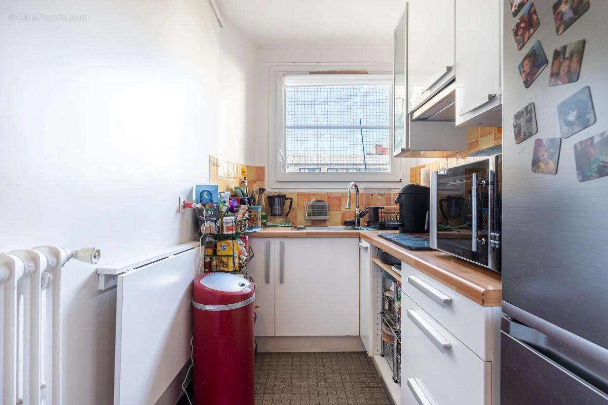 Appartement à PARIS-20E