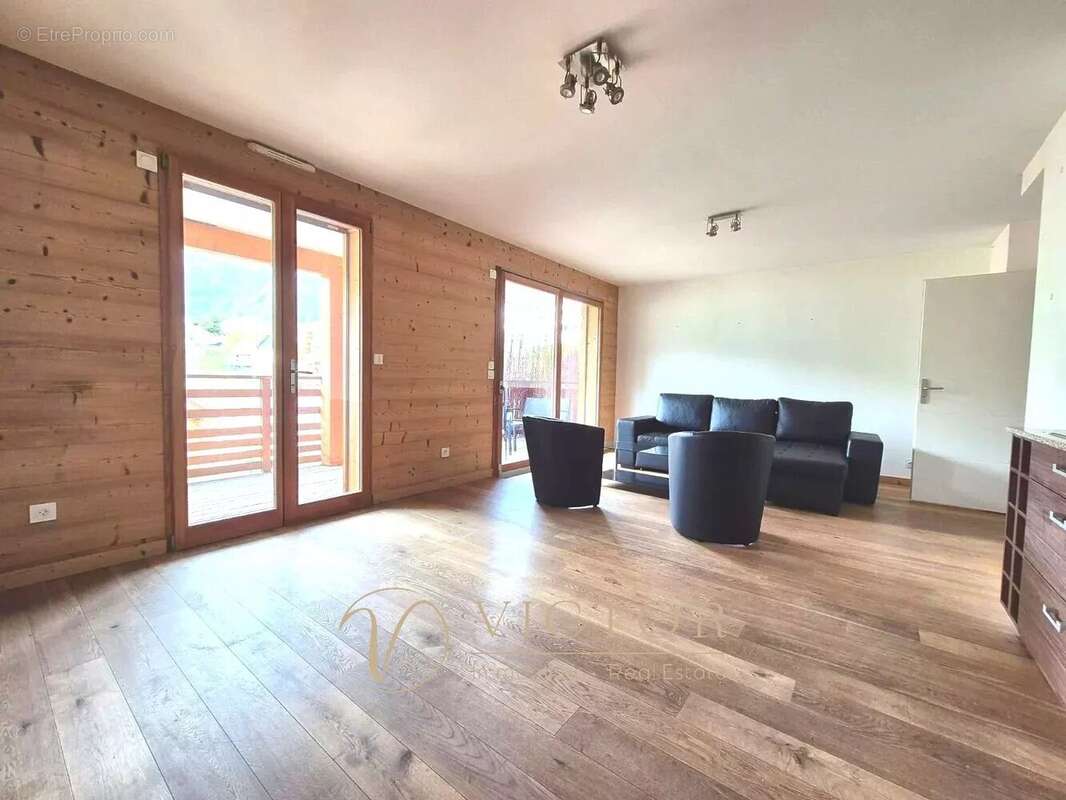 Appartement à SAINT-ETIENNE-DE-TINEE