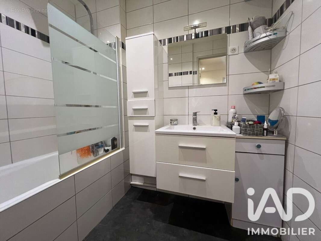 Photo 8 - Appartement à BUC