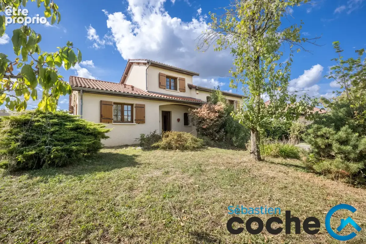 Exclusivité Chassieu - Villa 121m2 avec garage 50m2  sur parcelle 1000m2 - photo 1