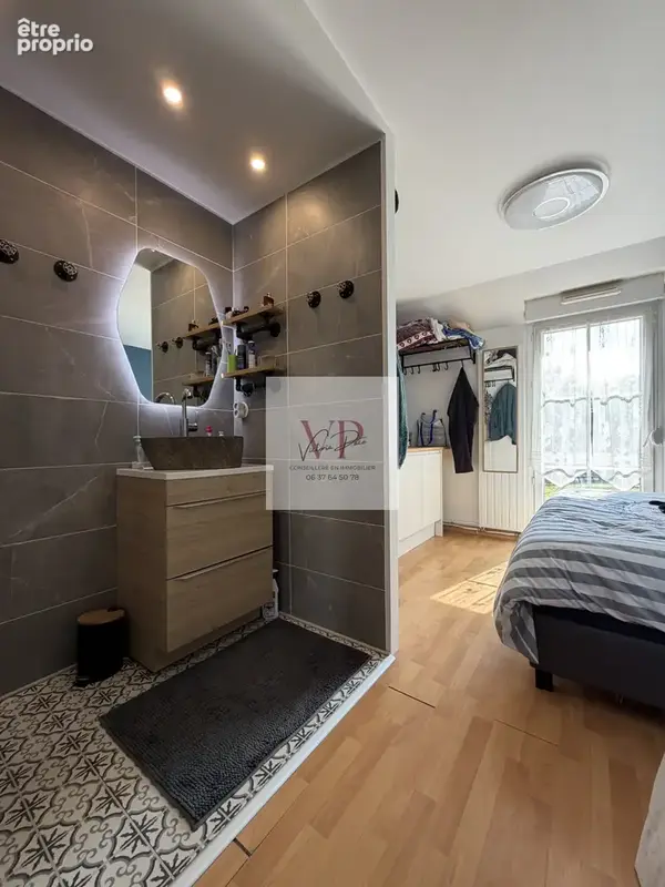 HONFLEUR - Maison familiale 4 chambres + bureau - Jardin - Garage - Vie de plain-pied - photo 8