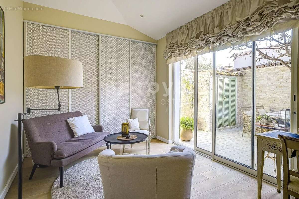 Maison à MOUGINS