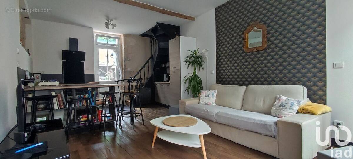 Photo 1 - Maison à POITIERS