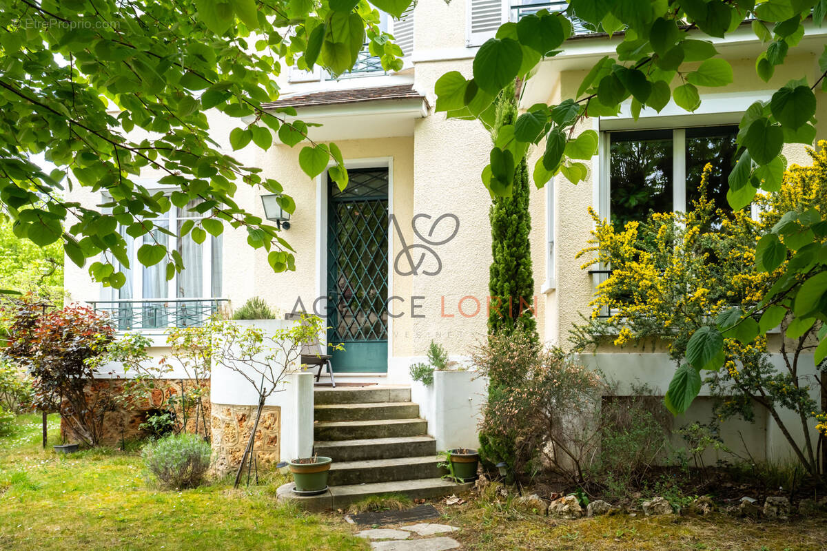 Maison à LE VESINET