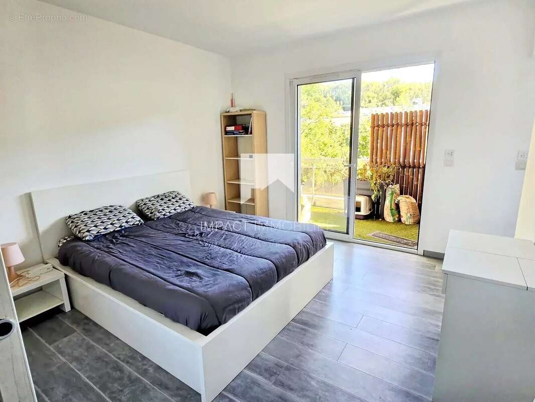 Appartement à HYERES