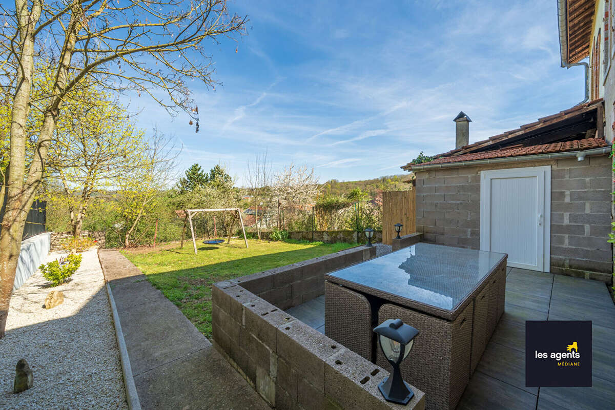 Maison à MONCEL-SUR-SEILLE