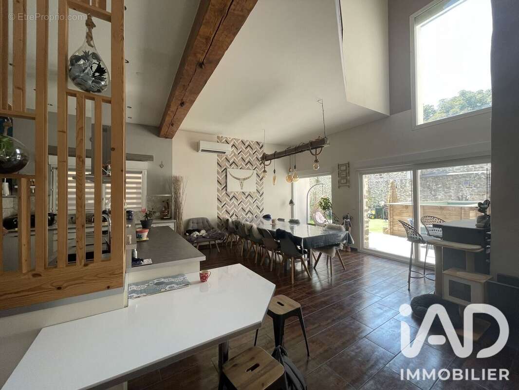 Maison 181 m² à Trausse  - photo 7