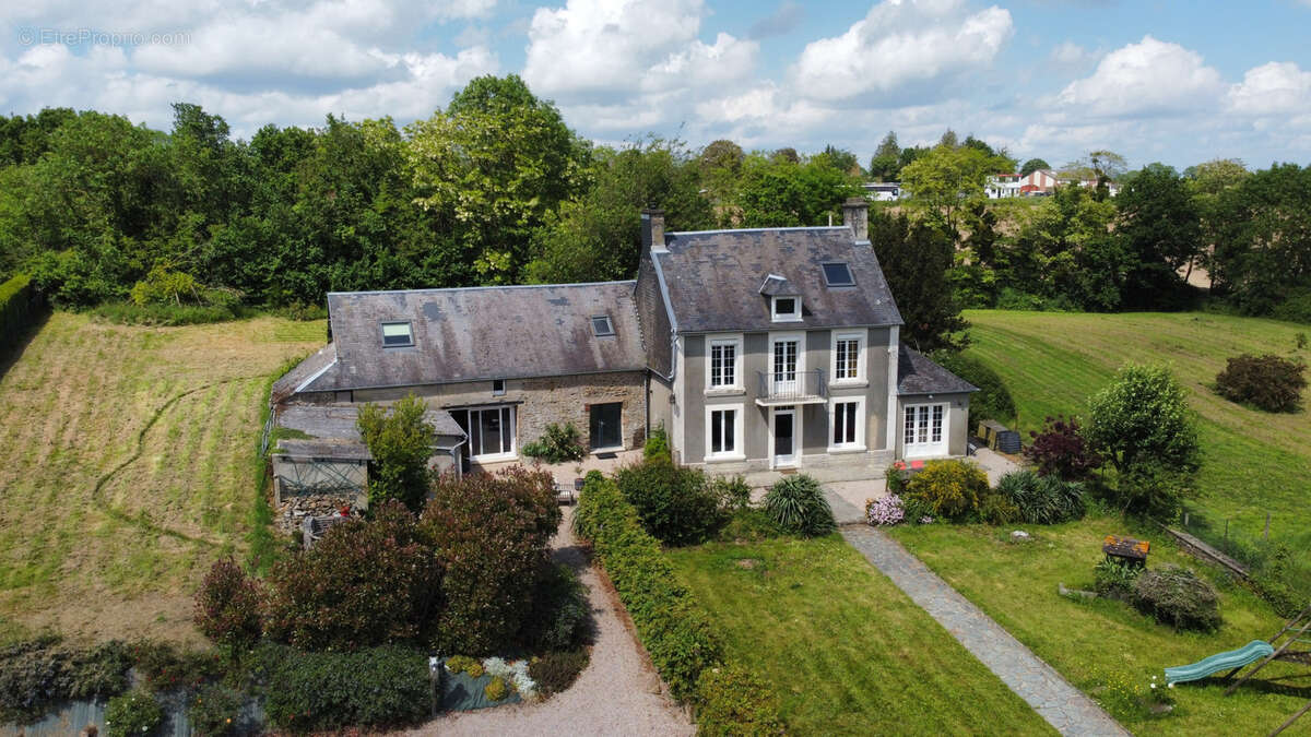 Maison à VILLERS-BOCAGE