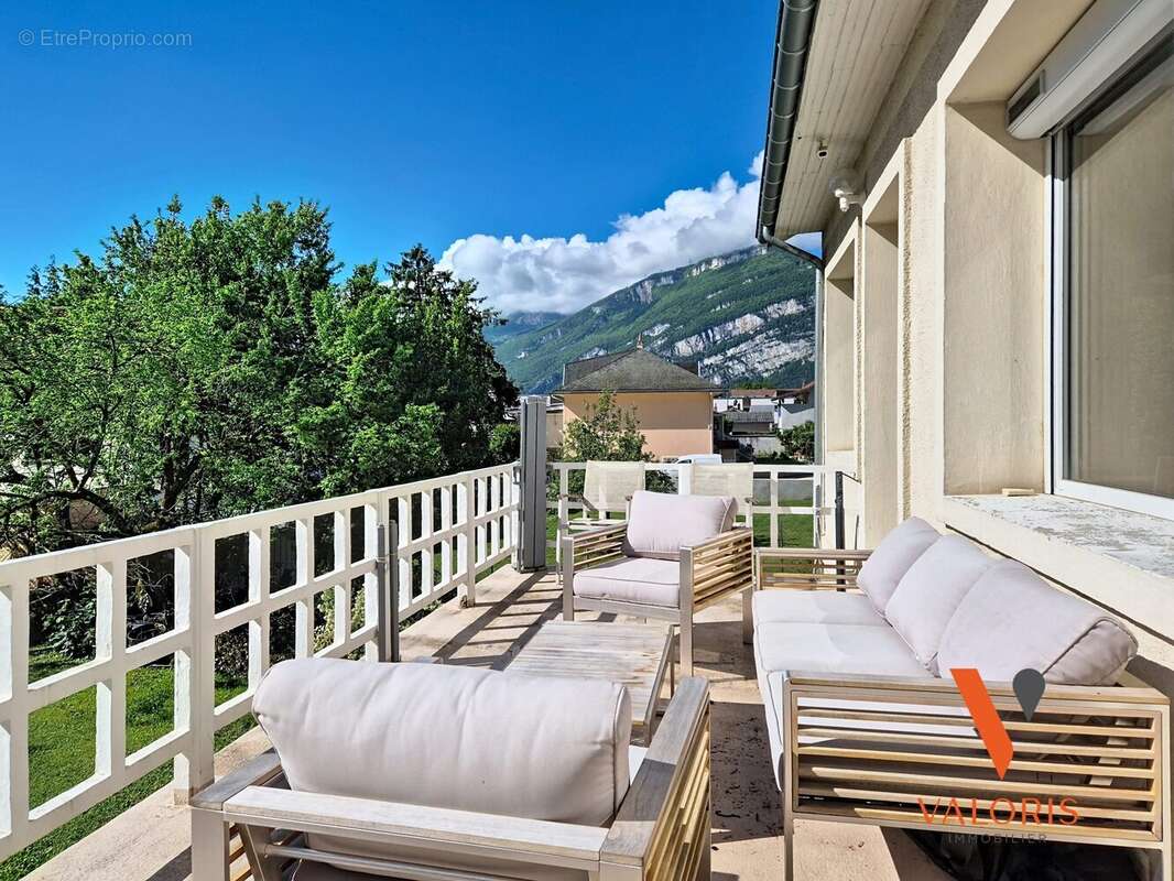 Maison à SAINT-EGREVE