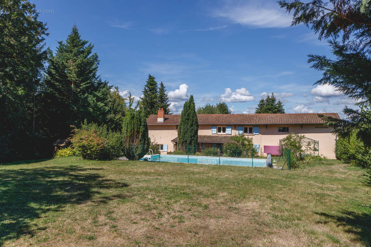 Maison à MONTMERLE-SUR-SAONE