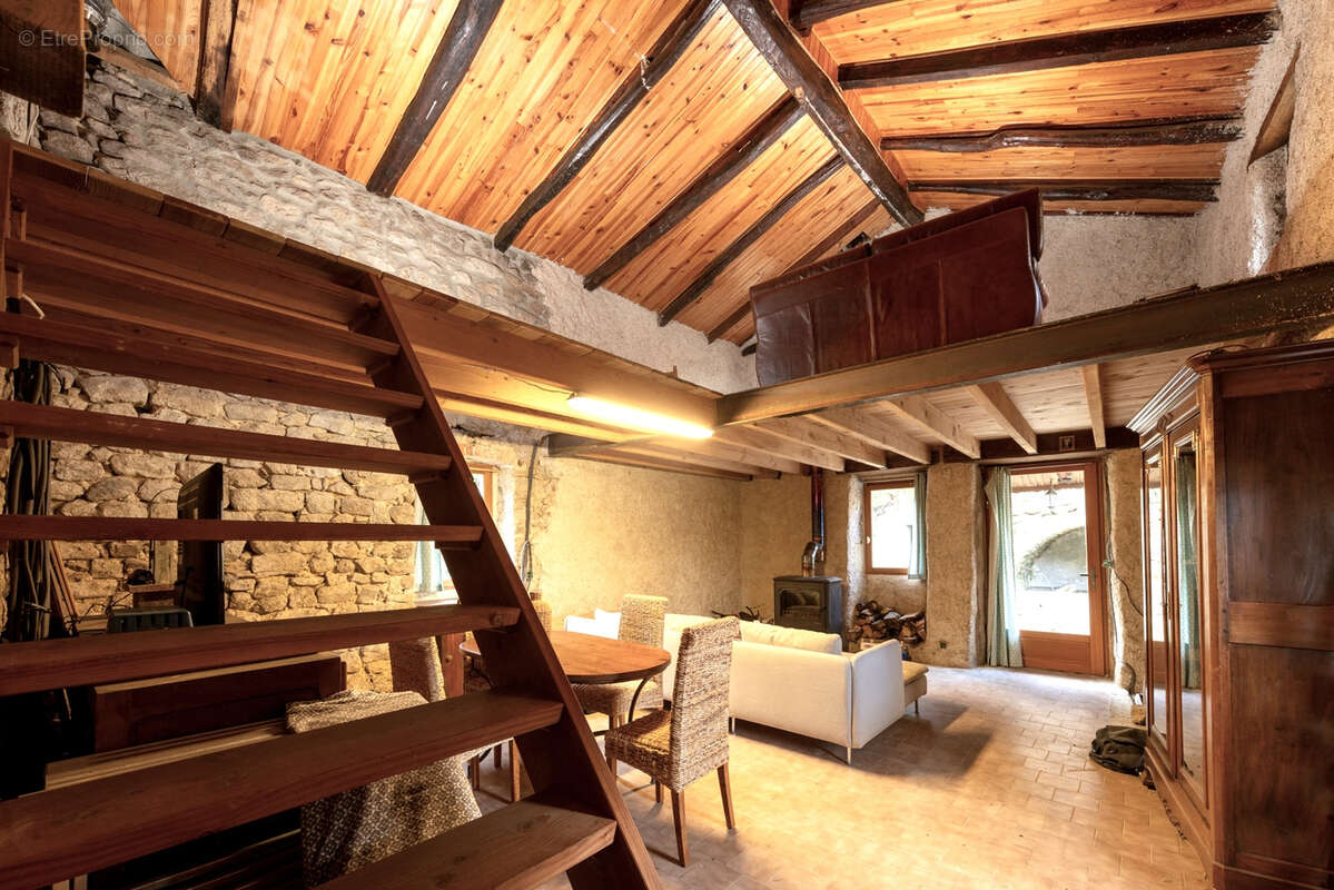 Maison à LENTILLERES