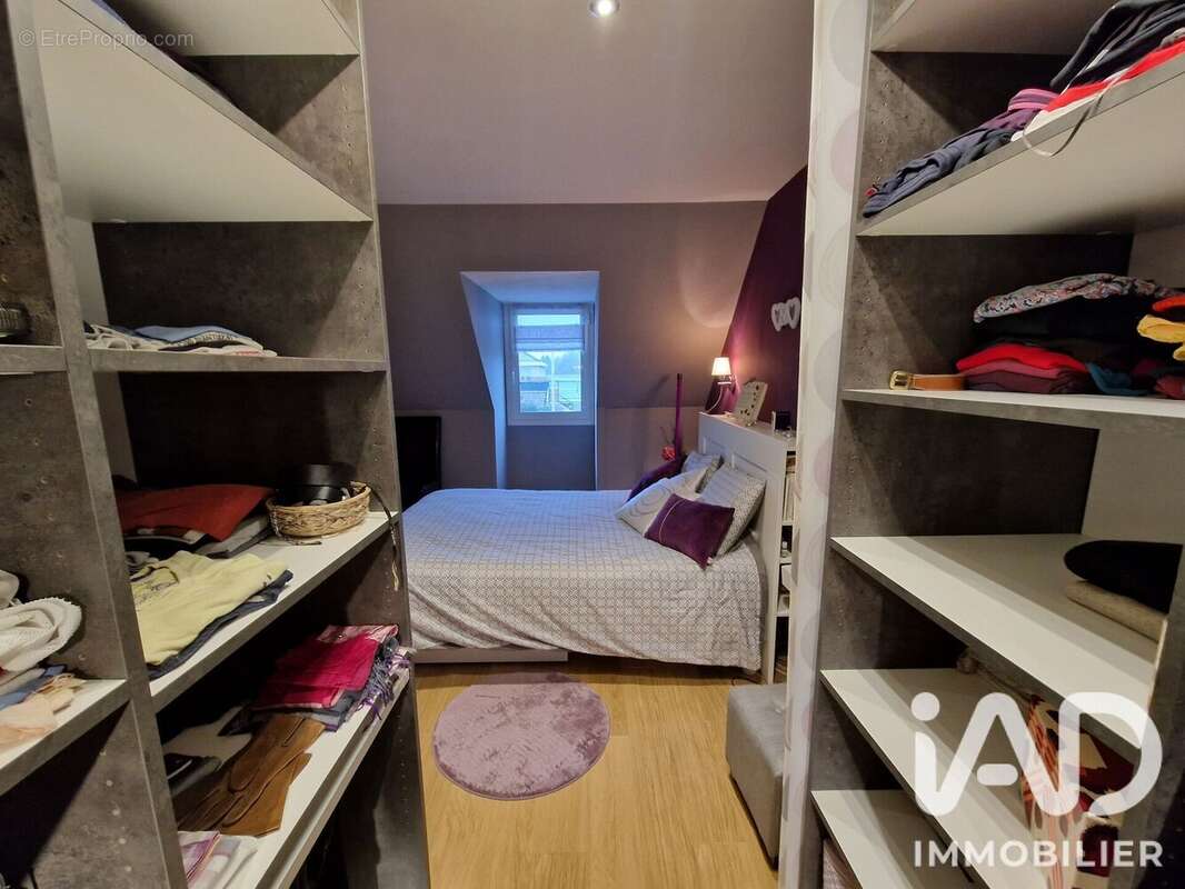 Maison 100 m² à Le Pin  - photo 2