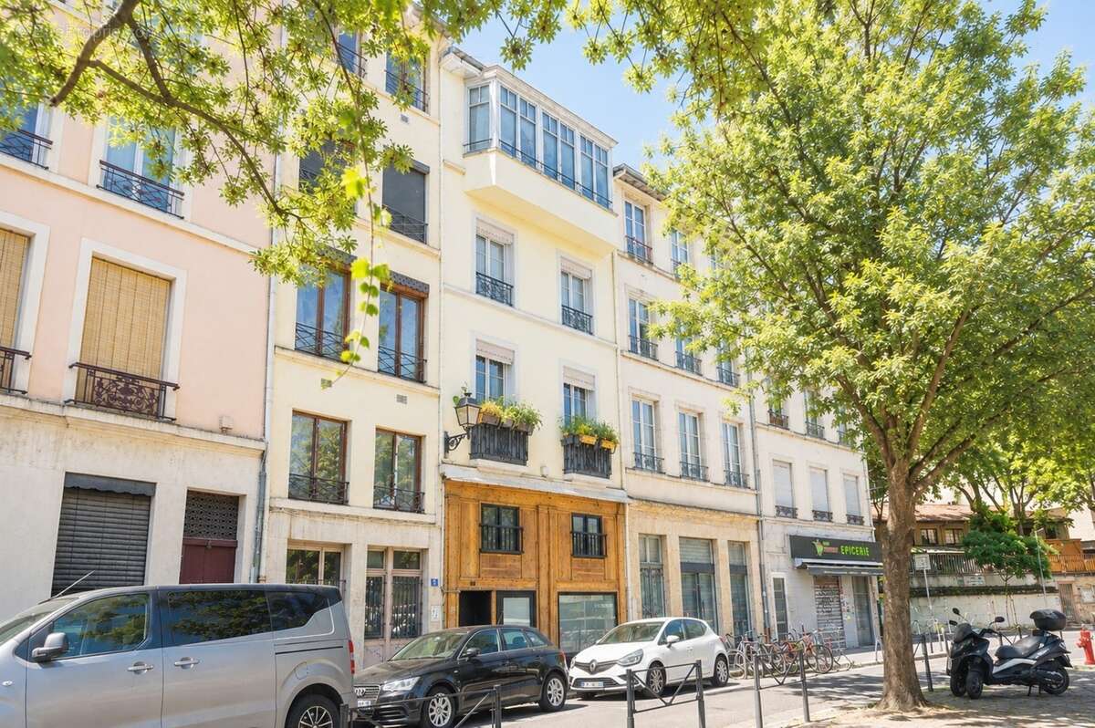 Appartement à vendre 2 pièces LYON 9EME ARRONDISSEMENT (69) - Quai de Scize - Front de Saône - photo 2