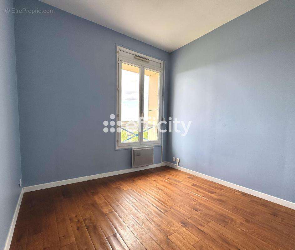 Appartement à SAINT-MAUR-DES-FOSSES