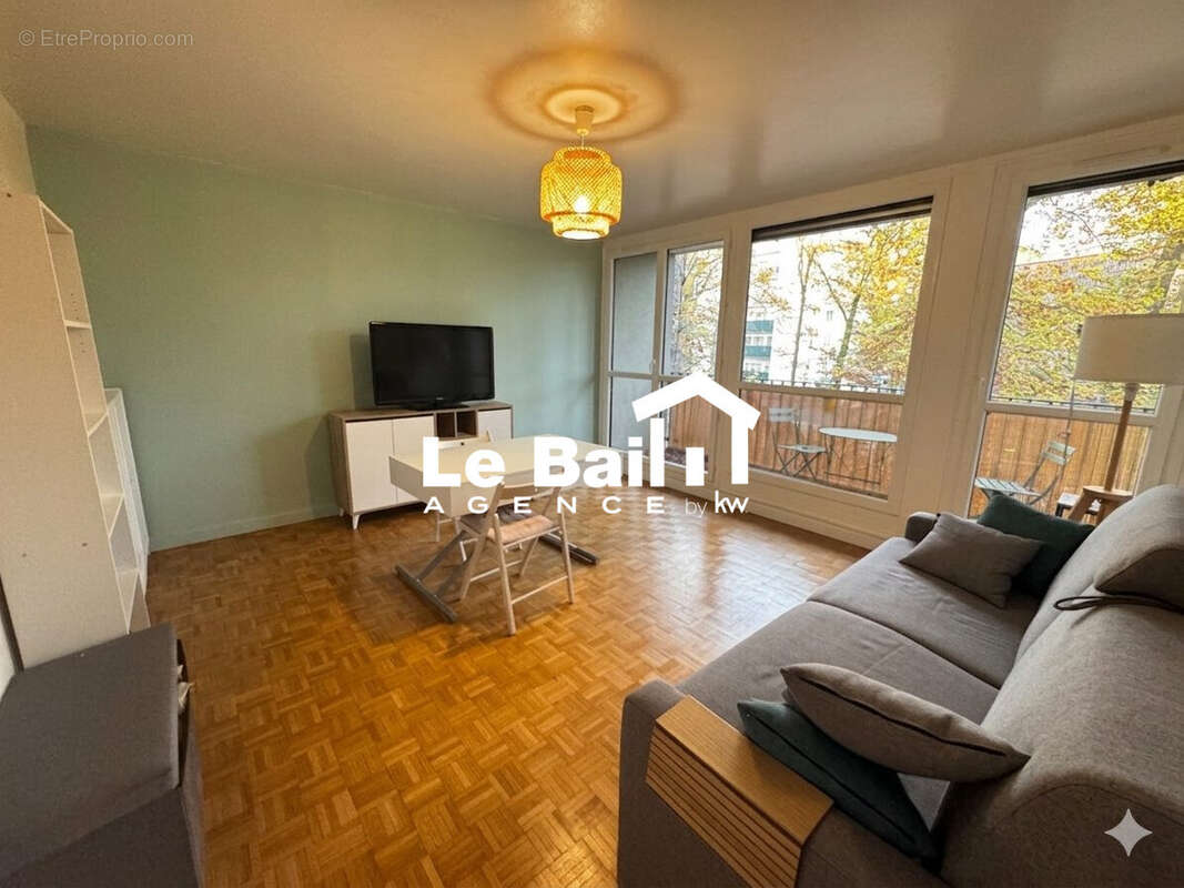 Appartement à MERY-SUR-OISE