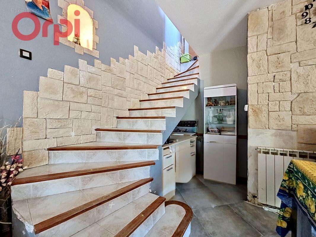 Maison à SIX-FOURS-LES-PLAGES