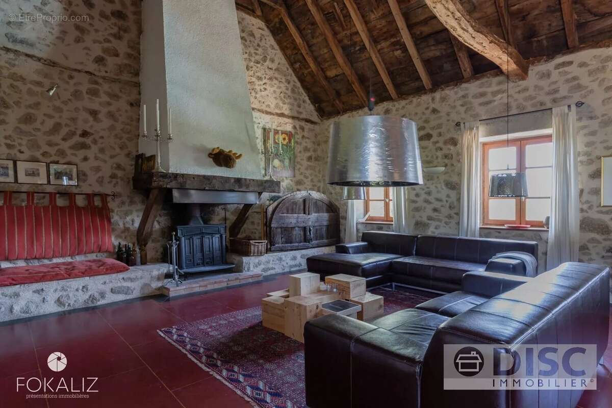 Maison à SAINT-ANDRE-DE-NAJAC