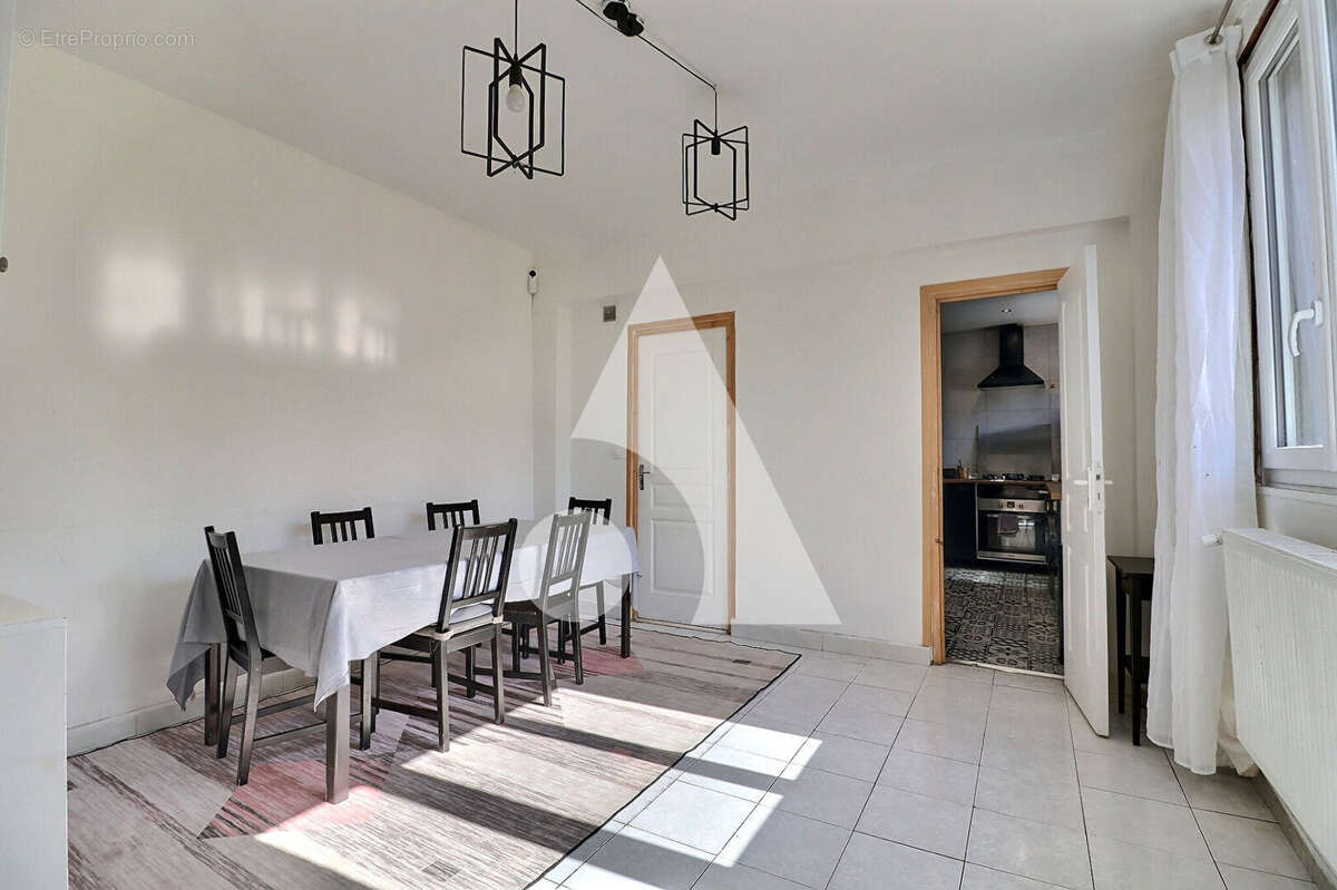 Maison à ROMAINVILLE