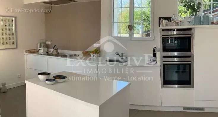 Maison à BONNEVILLE-SUR-TOUQUES