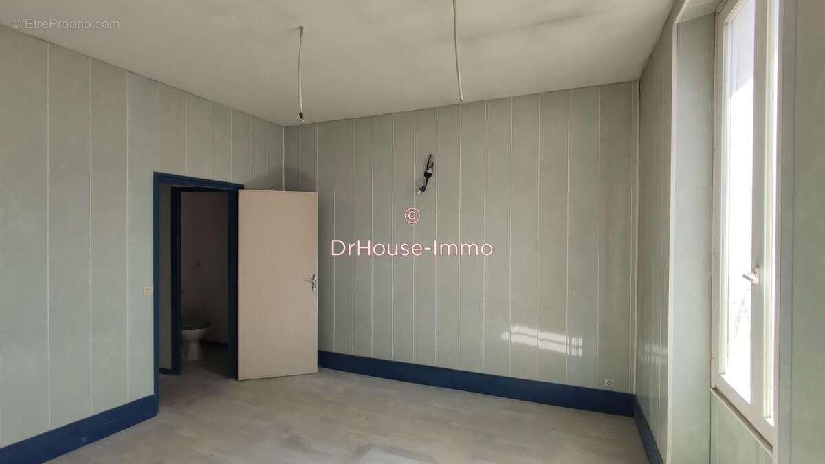 Maison 167 m² à Langon  - photo 4