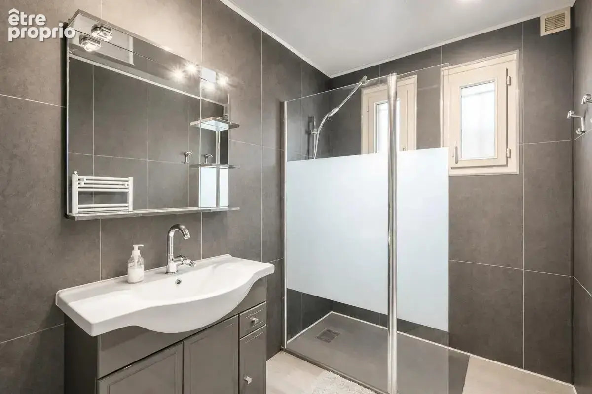Maison de 7 pièces de 175 m² à Candillargues - photo 6