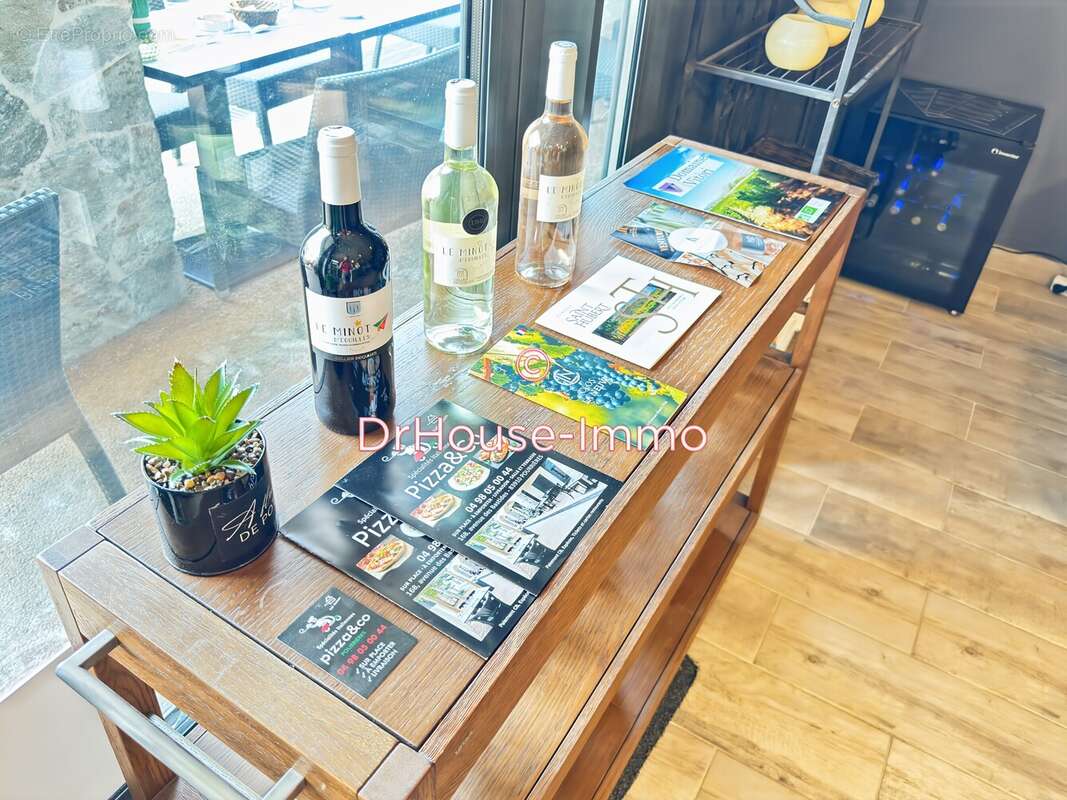 Commerce à POURRIERES