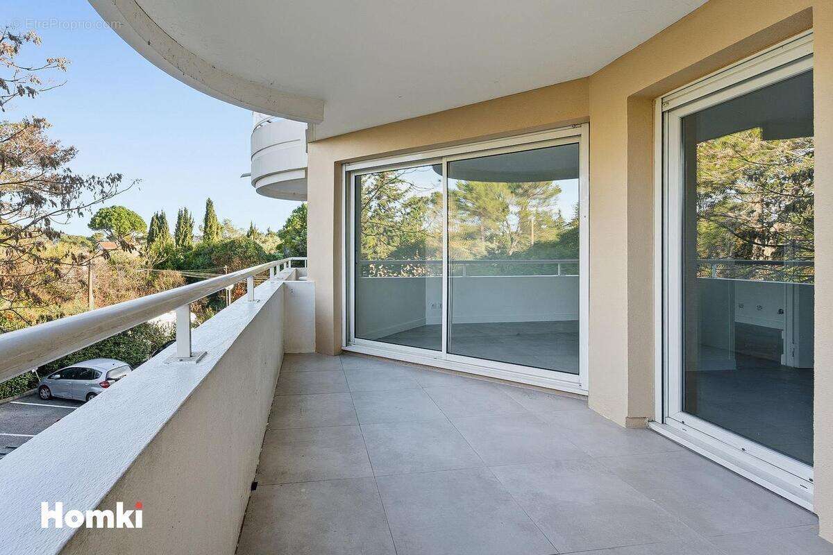 Appartement à LE CANNET