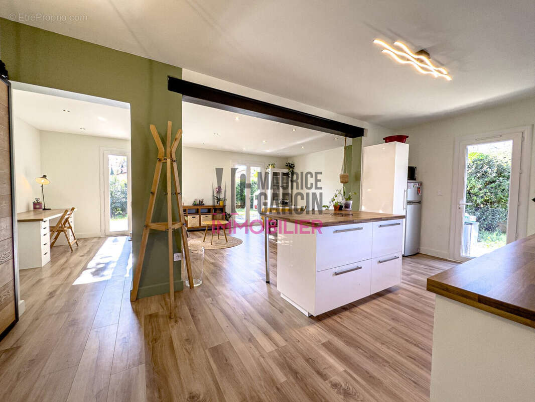 Maison à PERNES-LES-FONTAINES