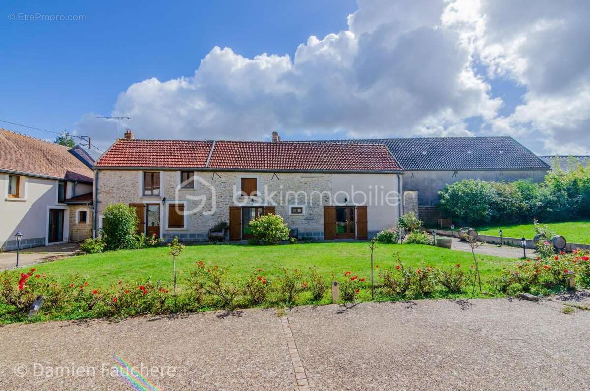 Maison à CONGERVILLE-THIONVILLE