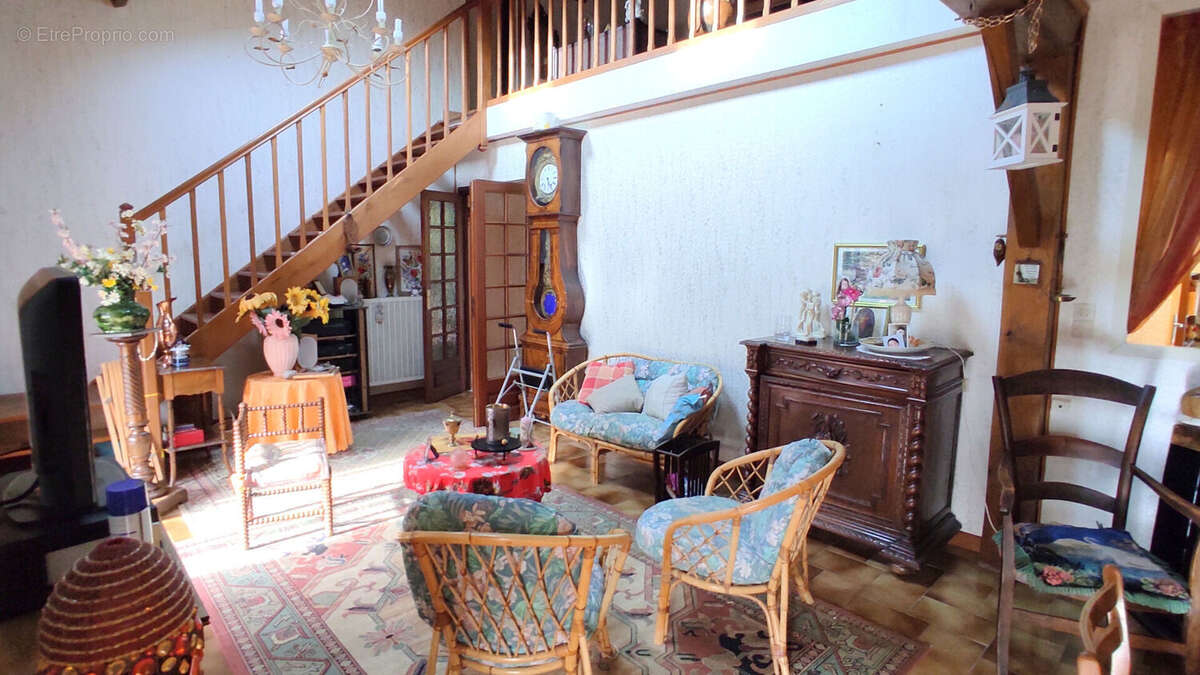 Maison à COLOMBIERS