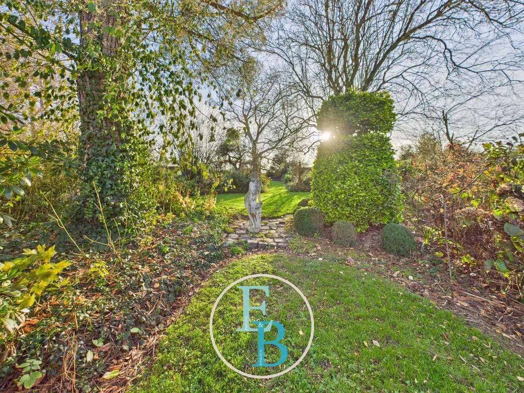 Maison à LE BEC-HELLOUIN