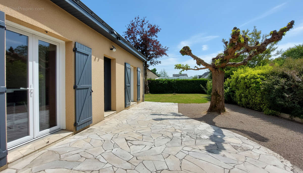 Maison Loire 6 pièce(s)  145 m2 - photo 4