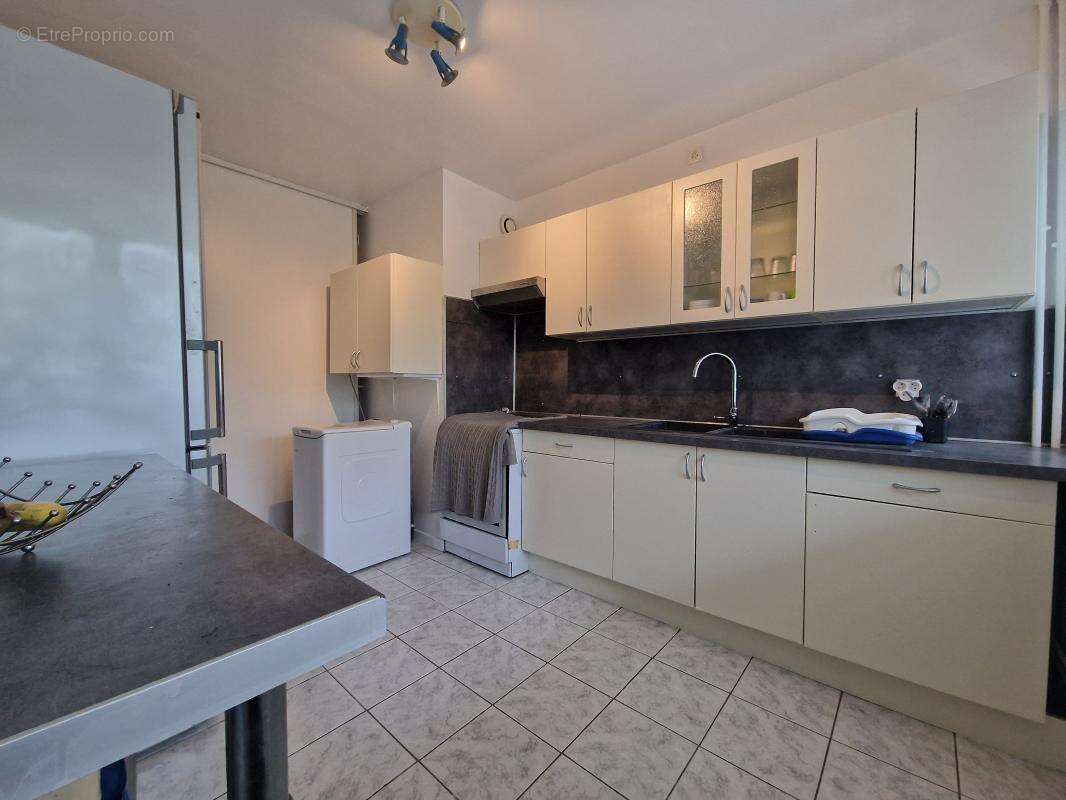 Appartement à VAIRES-SUR-MARNE