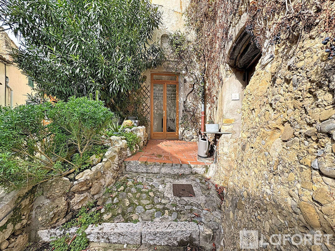 Appartement à ROQUEBRUNE-CAP-MARTIN