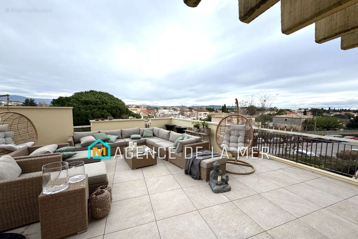 Appartement à MANDELIEU-LA-NAPOULE