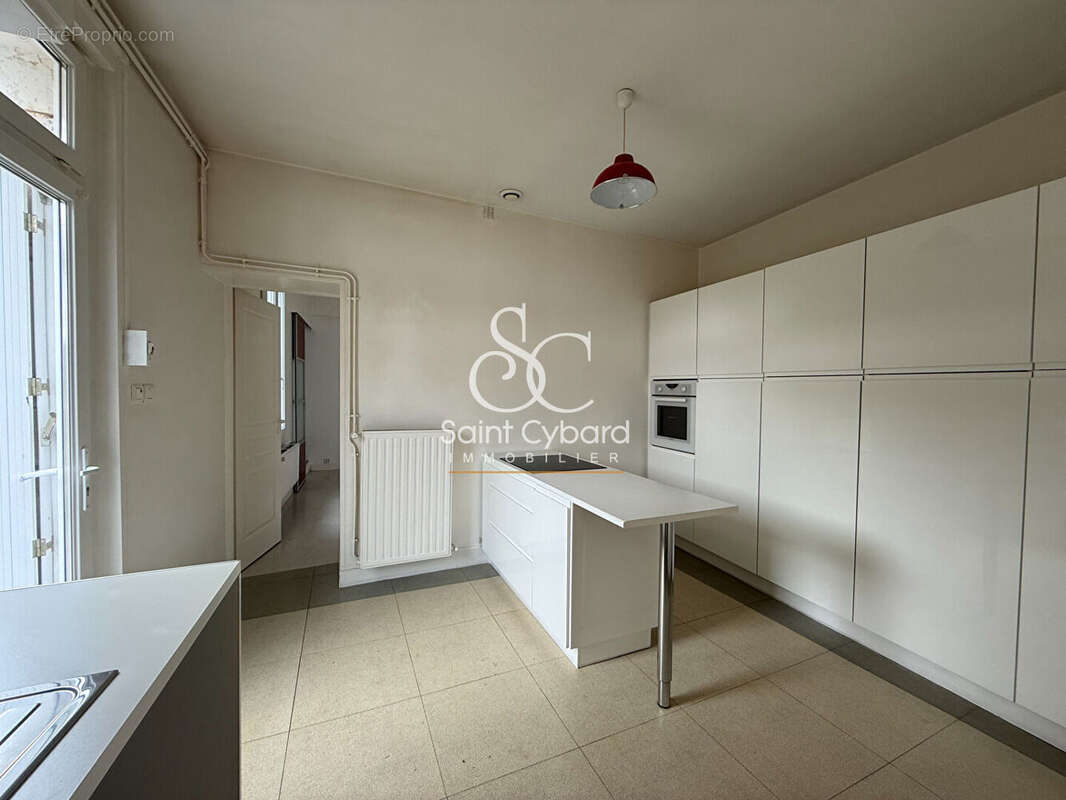 Maison à L'ISLE-D'ESPAGNAC