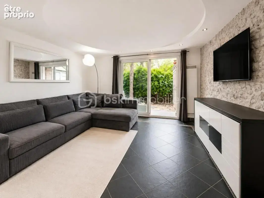 Très Beau T2 avec jardin Terrasse à 10 mn de la Gare - photo 3