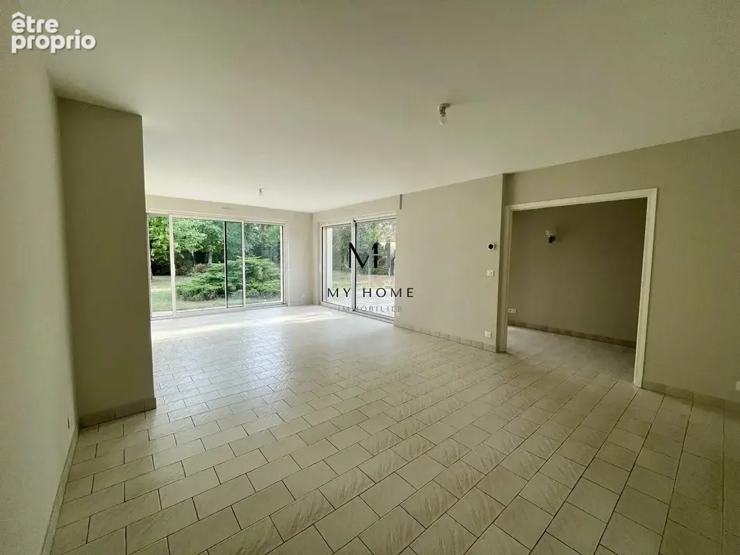 Maison 6 pièces 145 m² à vendre à Saint-Germain-Du-Corbeis (61000) - photo 3