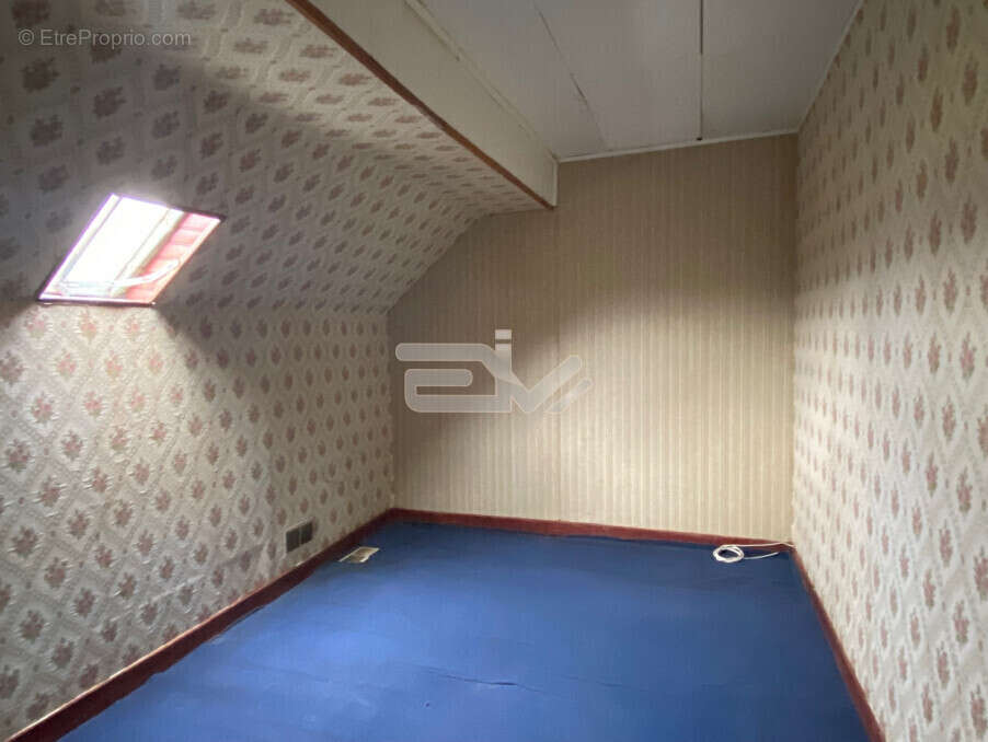 Maison à LONGUEVAL-BARBONVAL