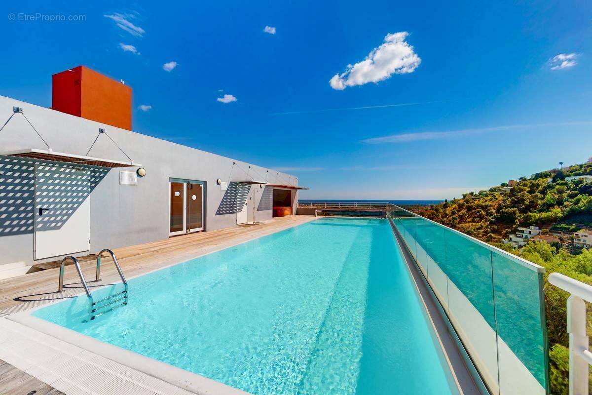 Appartement à MANDELIEU-LA-NAPOULE