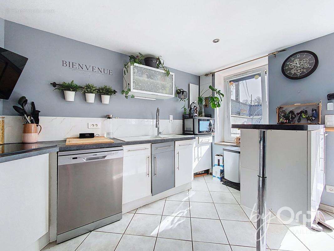 Maison à SAINT-ELOY-LES-MINES