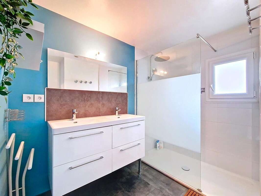 Photo 7 - Maison à CORBAS