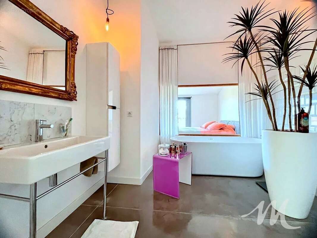 Maison à SAINT-MAXIMIN-LA-SAINTE-BAUME